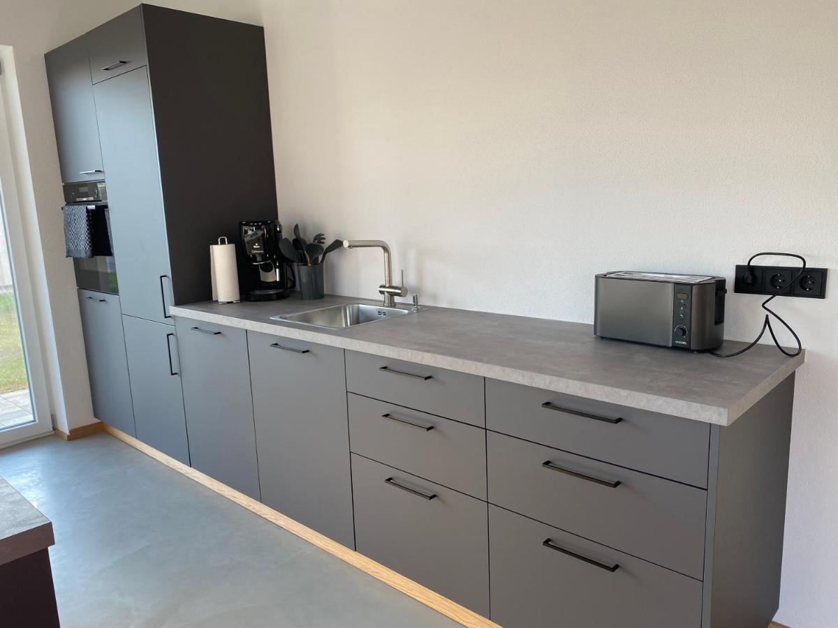 Appartamento Neubau Gruener Wolpertinger Designwhg 106Qm Barrierefrei Breitbrunn am Chiemsee Esterno foto