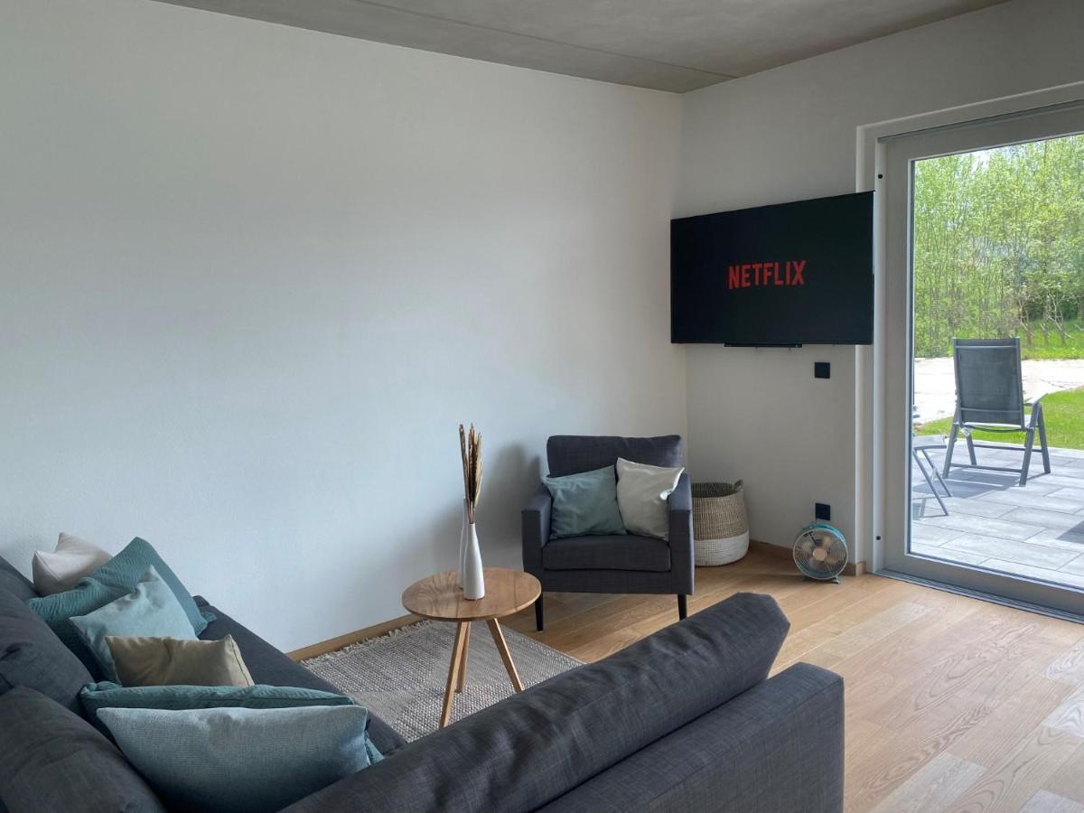 Appartamento Neubau Gruener Wolpertinger Designwhg 106Qm Barrierefrei Breitbrunn am Chiemsee Esterno foto