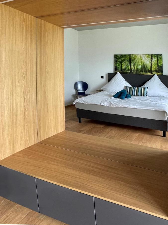 Appartamento Neubau Gruener Wolpertinger Designwhg 106Qm Barrierefrei Breitbrunn am Chiemsee Esterno foto